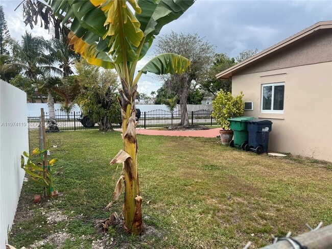 Building Photo - 21321 SW 99th Ct