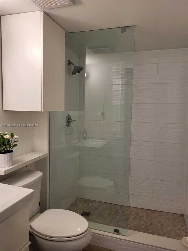 Building Photo - 4555 NW 99th Ave