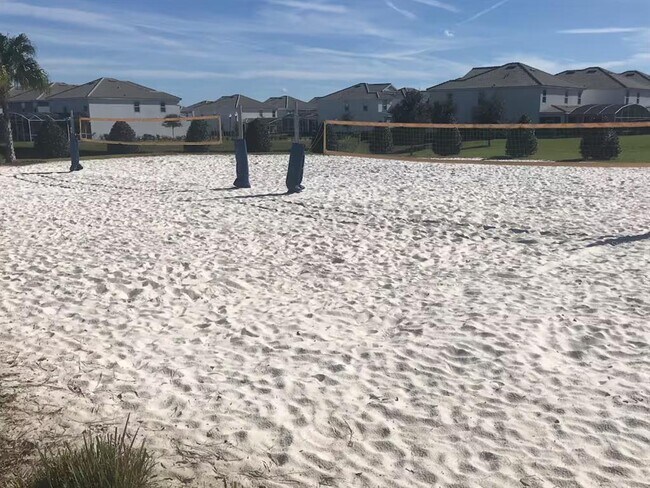 Building Photo - 1043 Splash Shot Pl