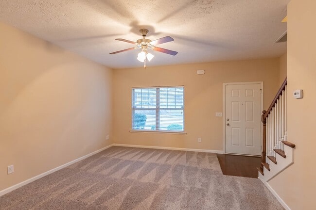 Building Photo - Available Now! Wonderfull Location! 2/2.5 Townhome w/ Upgrades.