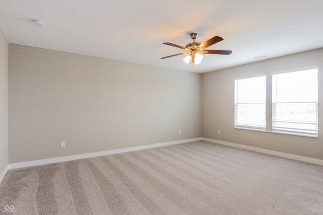 Building Photo - 9225 Larson Dr