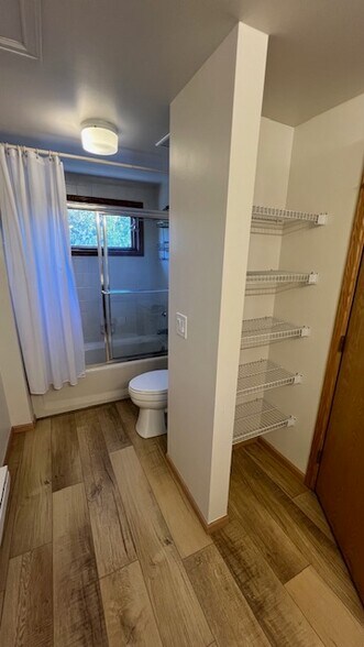 Master bathroom - 640 Homestead Dr