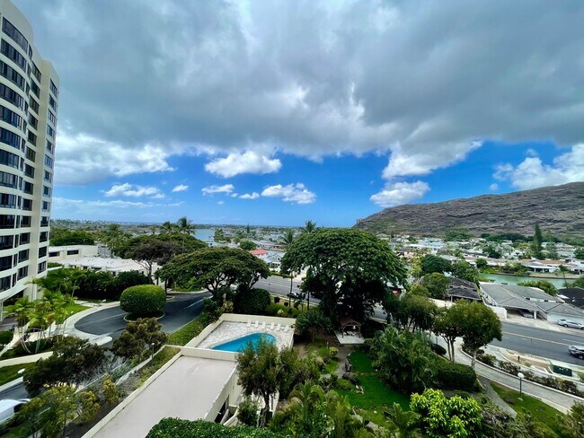 Building Photo - 1Bedroom, 1 Bathroom Unit in Naniwa Gardens, Hawaii Kai, AVAILABLE Soon!
