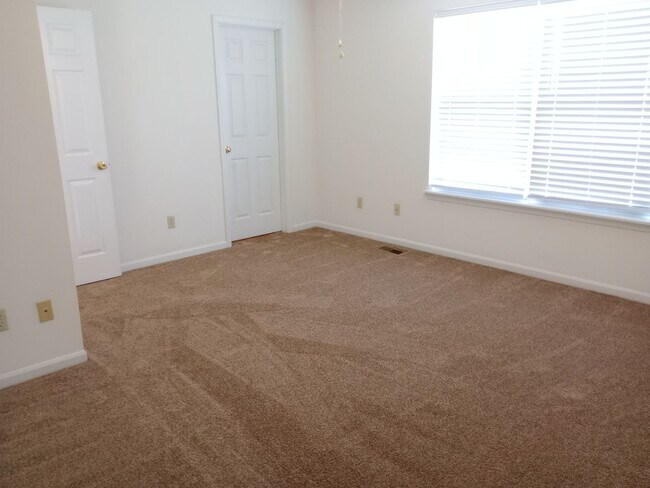 Building Photo - 3500-3502 Delmar Ct.