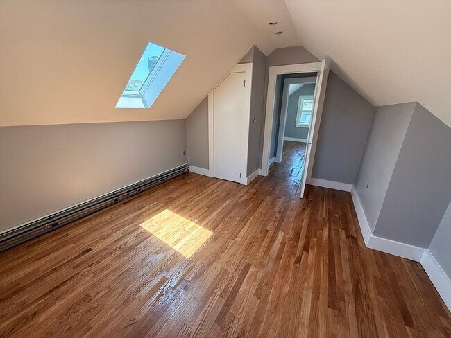 Building Photo - 14 Atherton St
