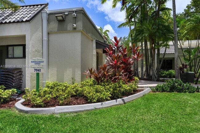 Building Photo - 7947 SW 104th St