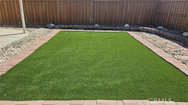 Building Photo - 18885 Oakview Way