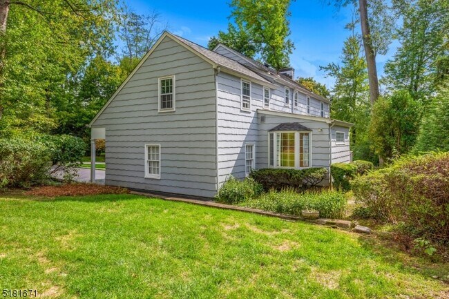 Building Photo - 1 Gapview Rd