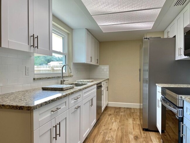 Building Photo - 3842 Featherwood Trail