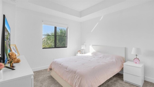 Building Photo - 304 NW 36th Ave