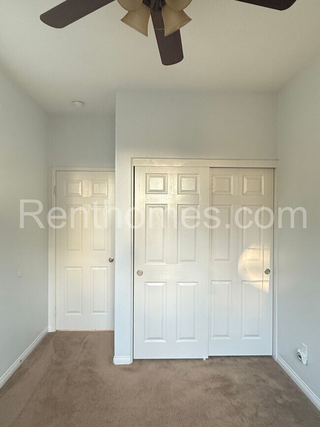 Building Photo - 5080 Tranquil Way