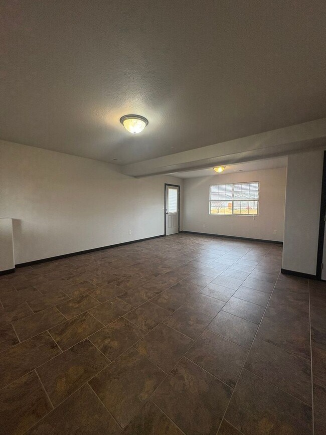 Building Photo - 3 BED | 3 BATH | HOME | ELKS CROSSING