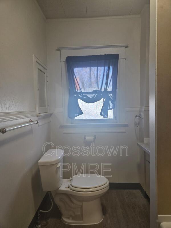 Building Photo - 1718 8th Ave