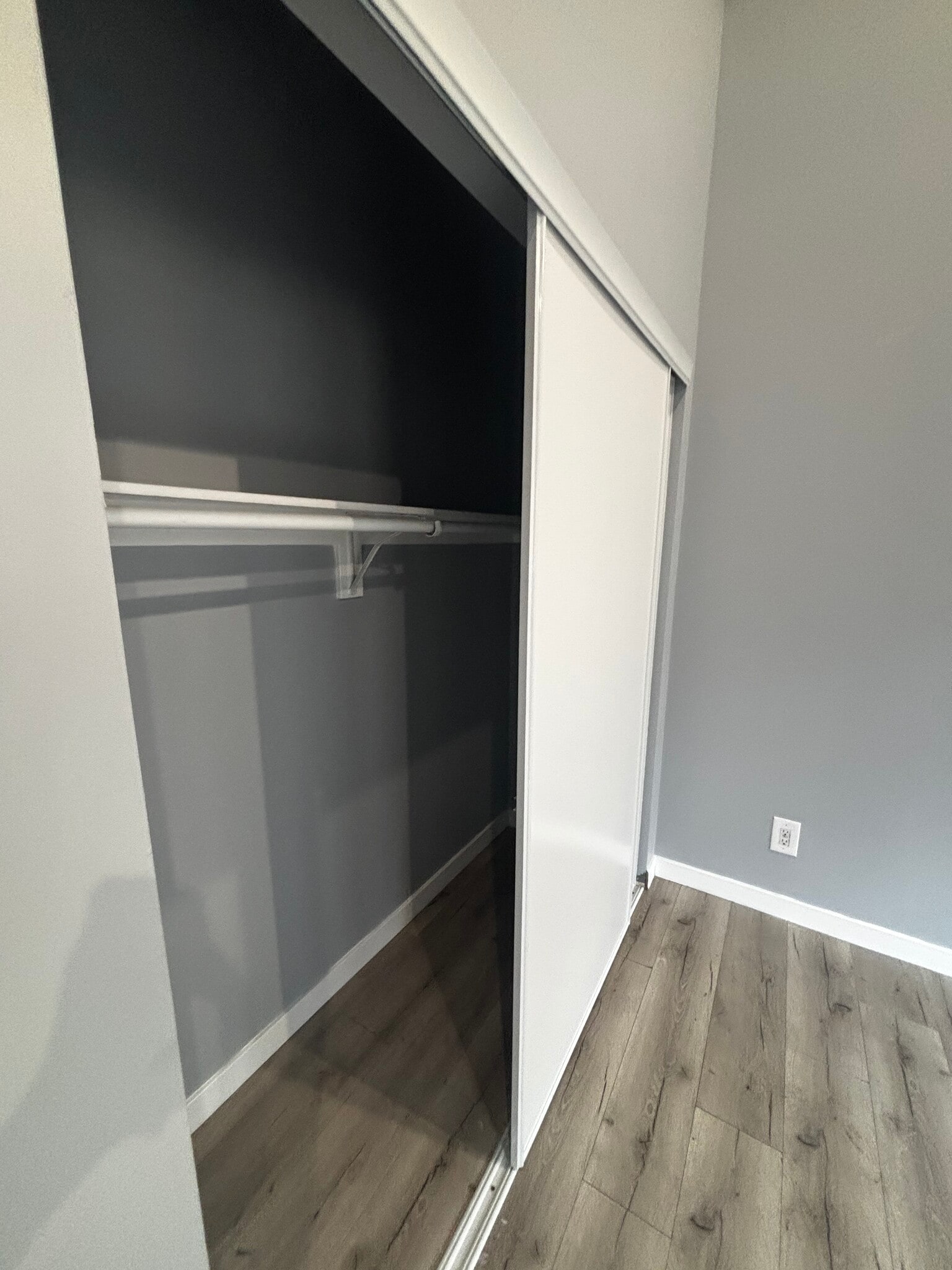 Closet #5 - 1726 W 22nd St