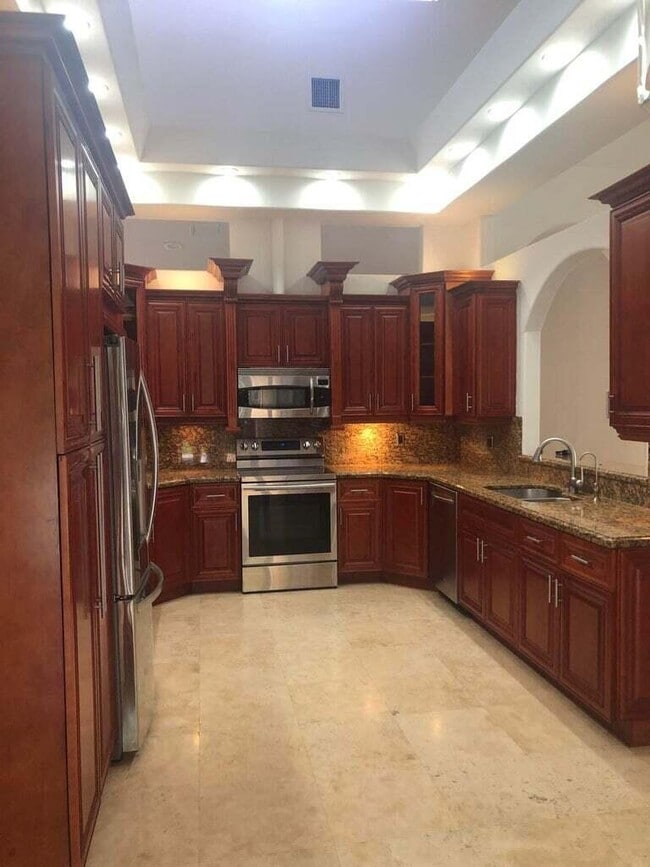 Building Photo - 8649 NW 57th Ct