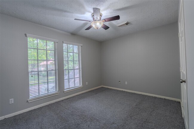 Building Photo - 13902 Stableridge Ct