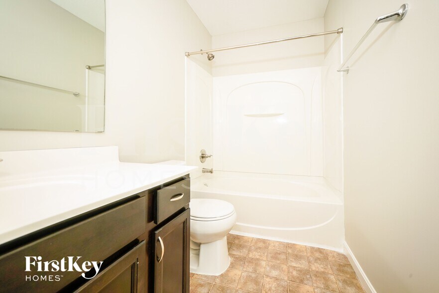 Building Photo - 6055 W Brickell Ln