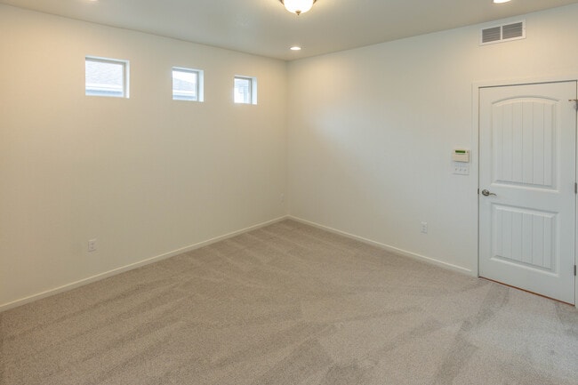 Building Photo - 4490 Vindaloo Dr