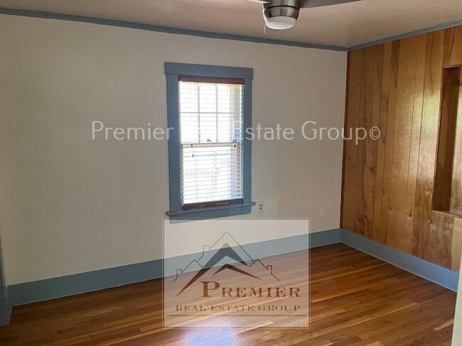 Building Photo - 2021 N El Paso St