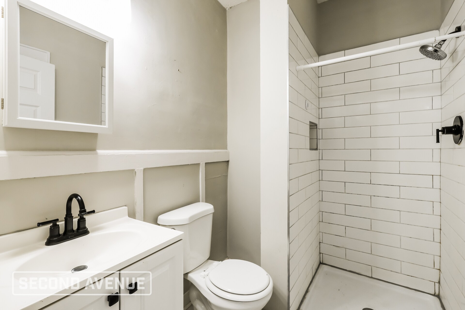 Building Photo - 459 S 41st St