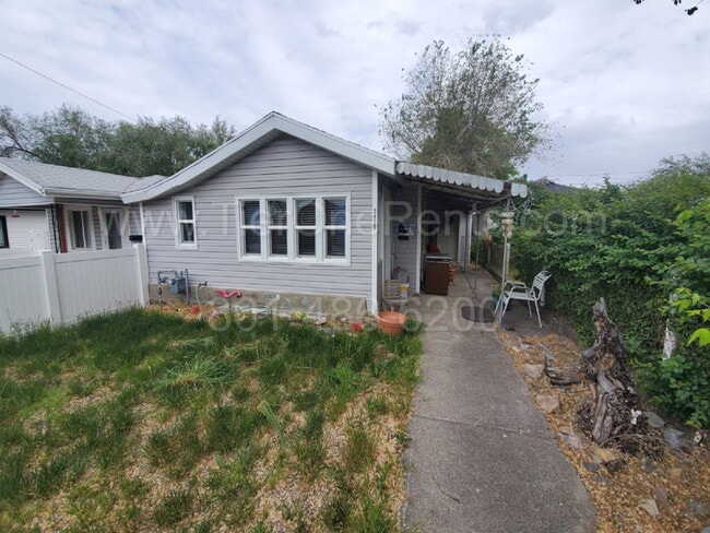 Building Photo - This property offers a NO DEPOSIT option a...