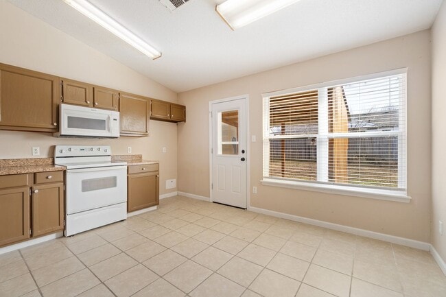 Building Photo - 2800 N 55th Cir