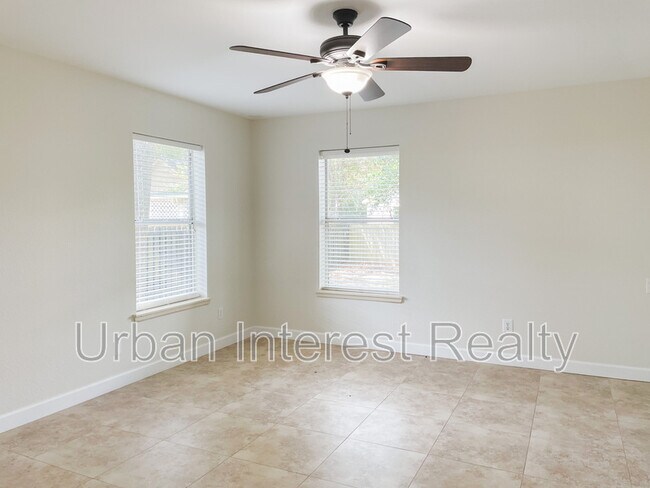 Building Photo - 505 Beach Dr