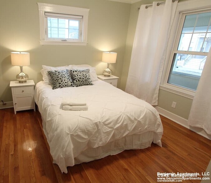 Primary Photo - 62 Litchfield St