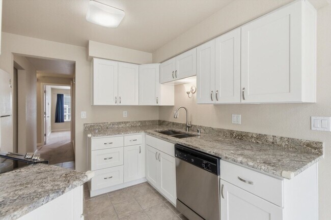 Building Photo - 16419 Spruce Way
