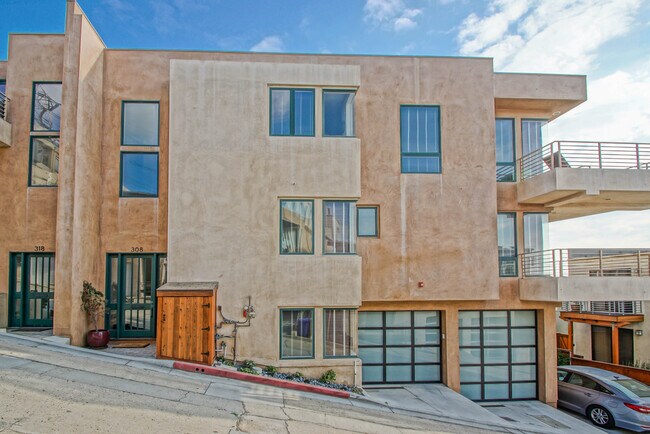 Building Photo - 308 Gull St