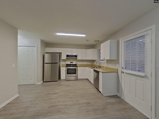 Building Photo - 108 Cane Brake Dr