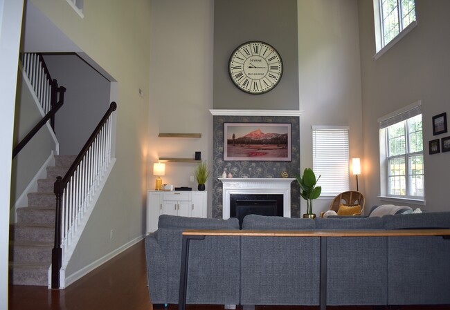 Building Photo - 13618 Delstone Dr