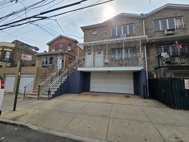 Building Photo - 32-18-32102 102nd St