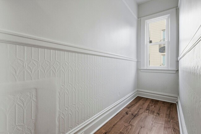 Building Photo - Magnolia Street 43-45