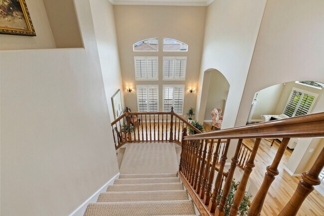 Building Photo - Executive Furnished Home For Rent In Orem!