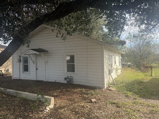 Building Photo - 1002 E Pearl St