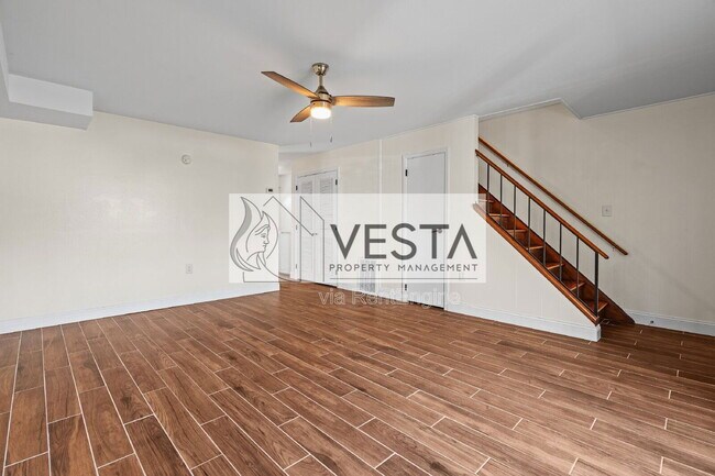 Building Photo - 6 Dogwood Ct