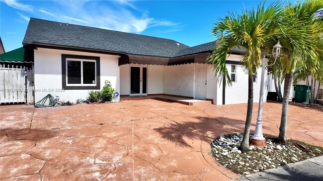 Primary Photo - 5805 SW 155th Ct