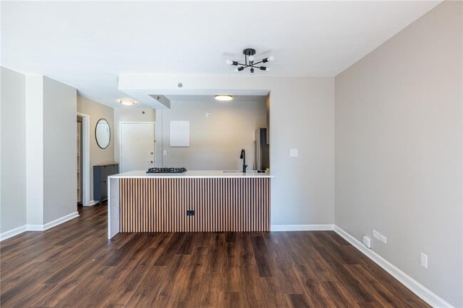 Building Photo - 620 Peachtree St NE