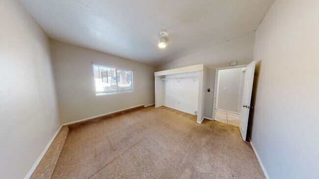 Building Photo - Big Yard! Quick Walk to SDSU Campus! (Leas...