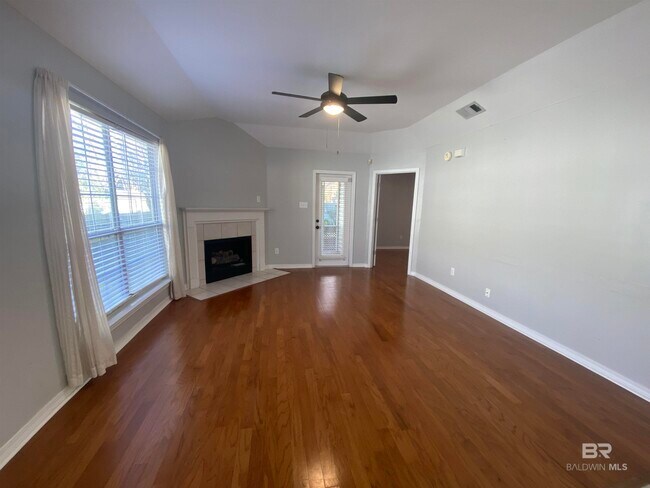 Building Photo - 302 Belle Chase Ct