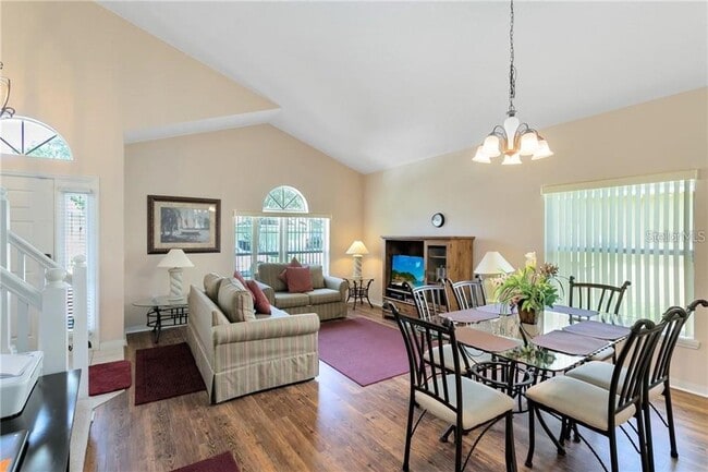 Building Photo - 250 Sandy Ridge Dr