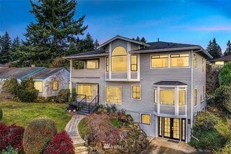 Building Photo - 12716 8th Ave NW