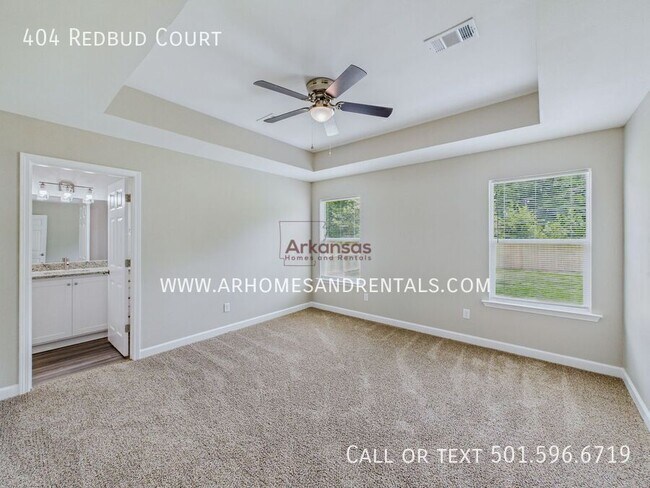 Building Photo - 404 Redbud Ct