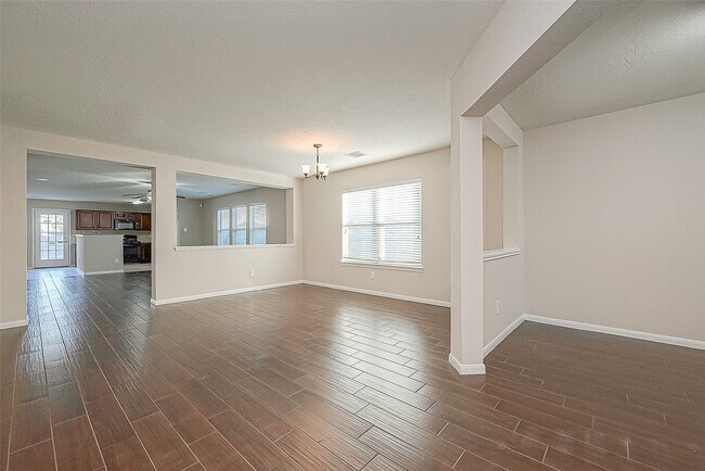 Building Photo - 7814 Crestbrook Manor Ln