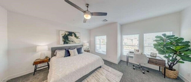 Building Photo - 10118 Serenity Star Wy