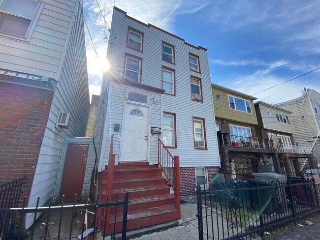 Primary Photo - 181 Congress St