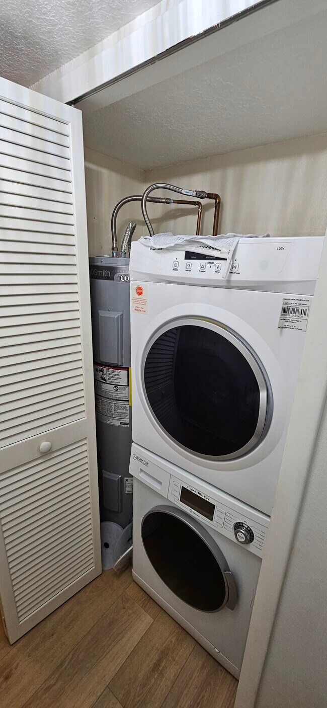 Building Photo - 4008 Passport Ln