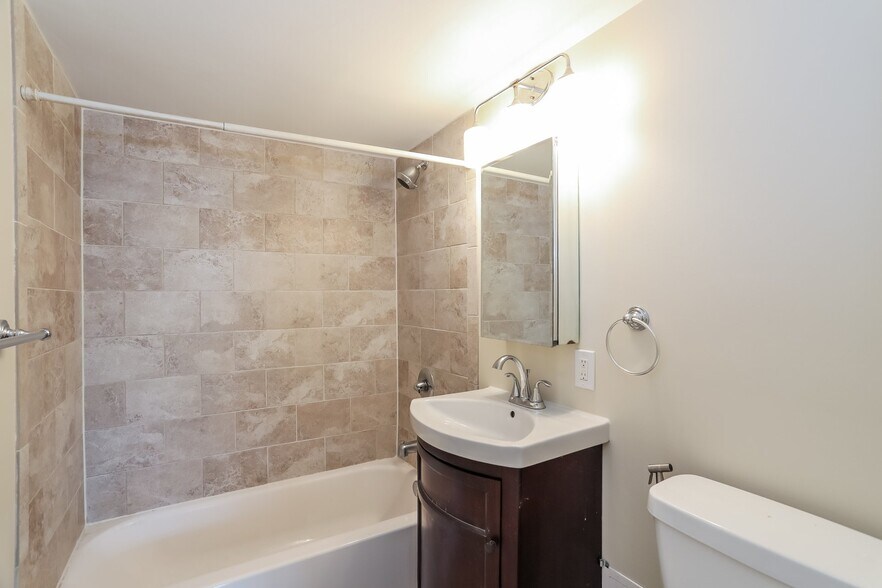 Building Photo - 240 M St SW