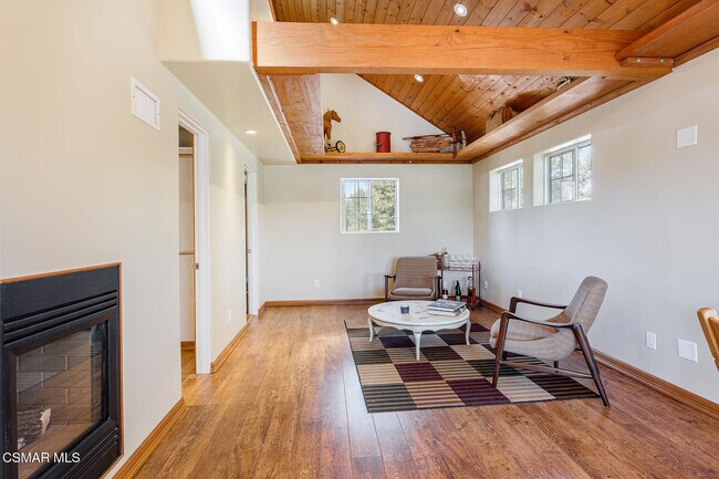 Building Photo - 1052 Hacienda Dr